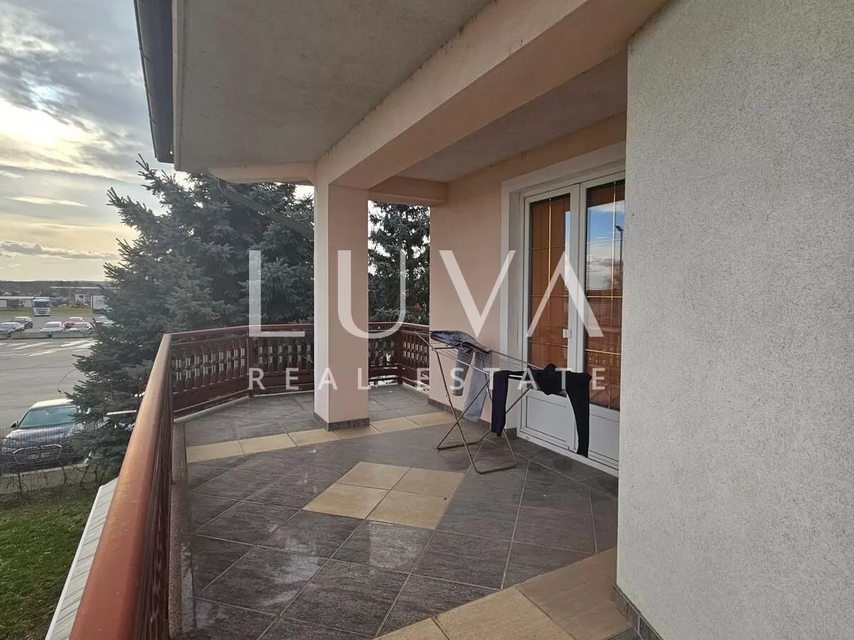 Zagreb, Ježdovec, luxurious house with pool for sale