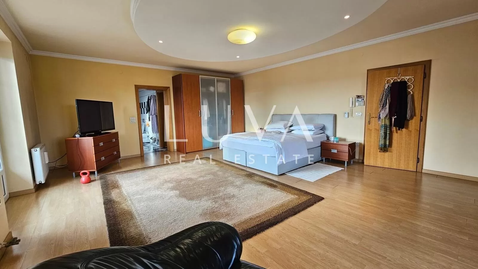 Zagreb, Ježdovec, luxurious house with pool for sale