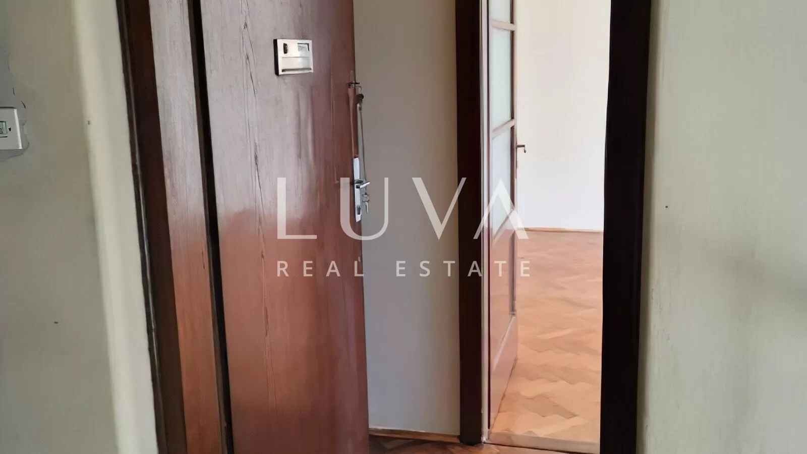 Zagreb, Šalata, studio apartment for sale, 27.10 m2