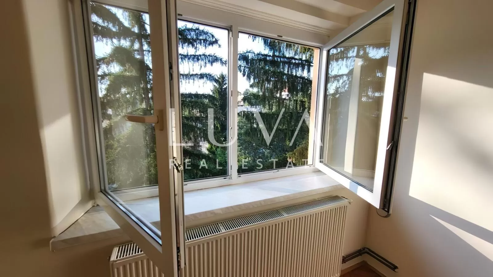 Zagreb, Šalata, studio apartment for sale, 27.10 m2