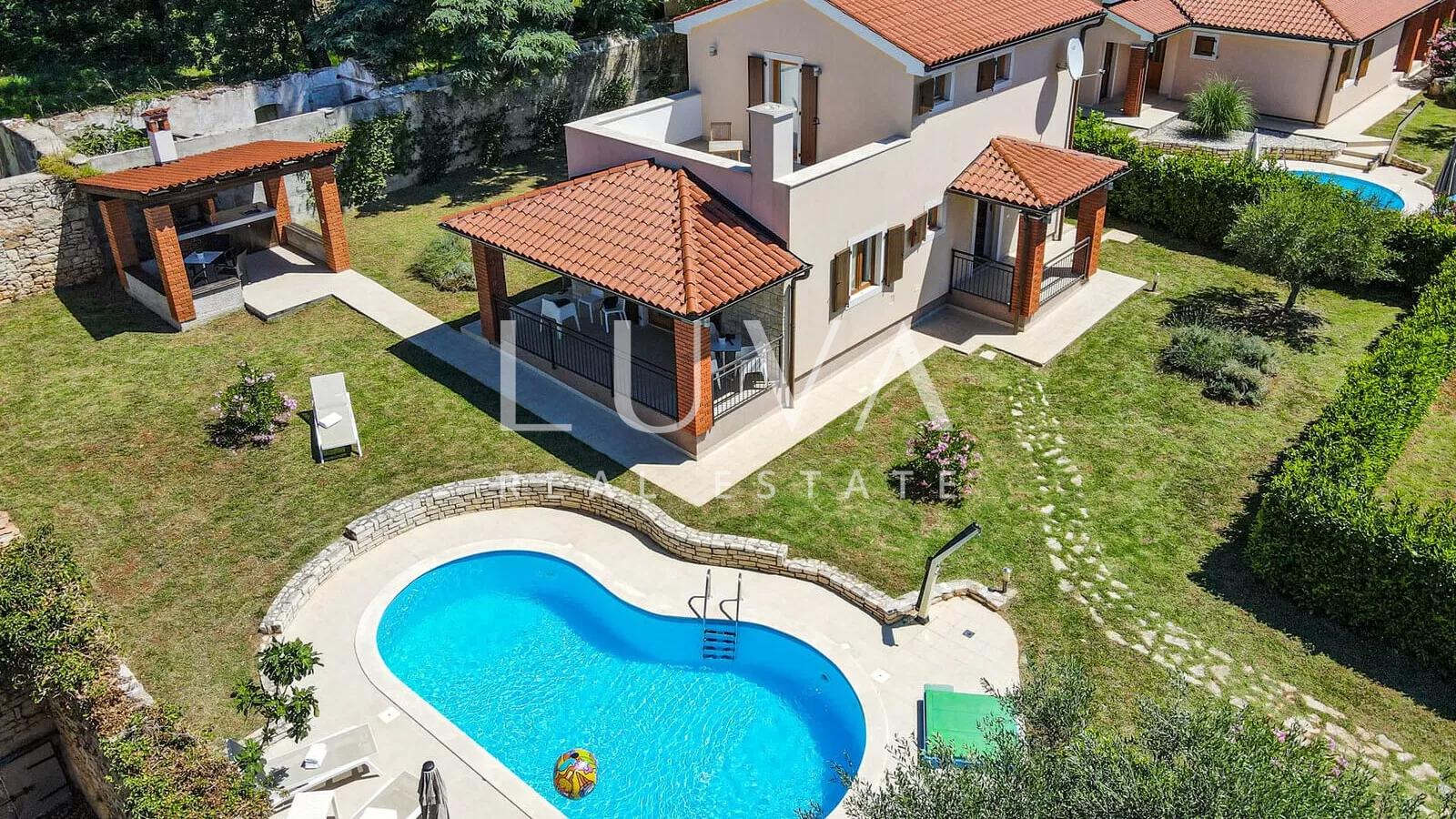 3 houses with swimming pool in Istria, excellent investment opportunity