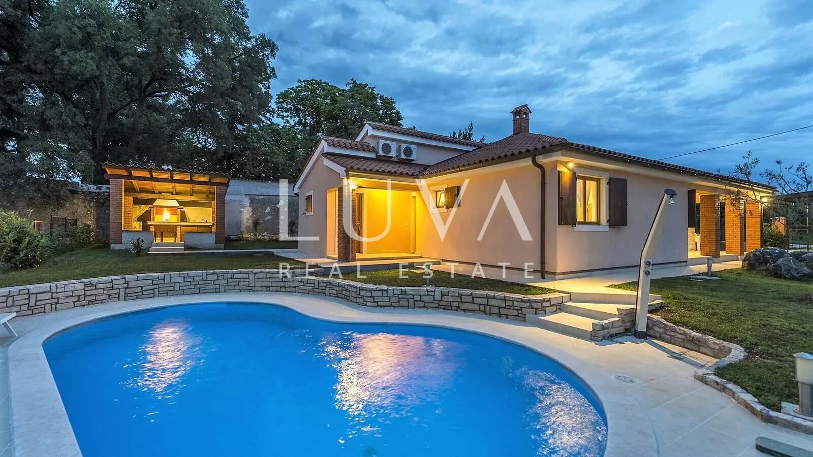 3 houses with swimming pool in Istria, excellent investment opportunity