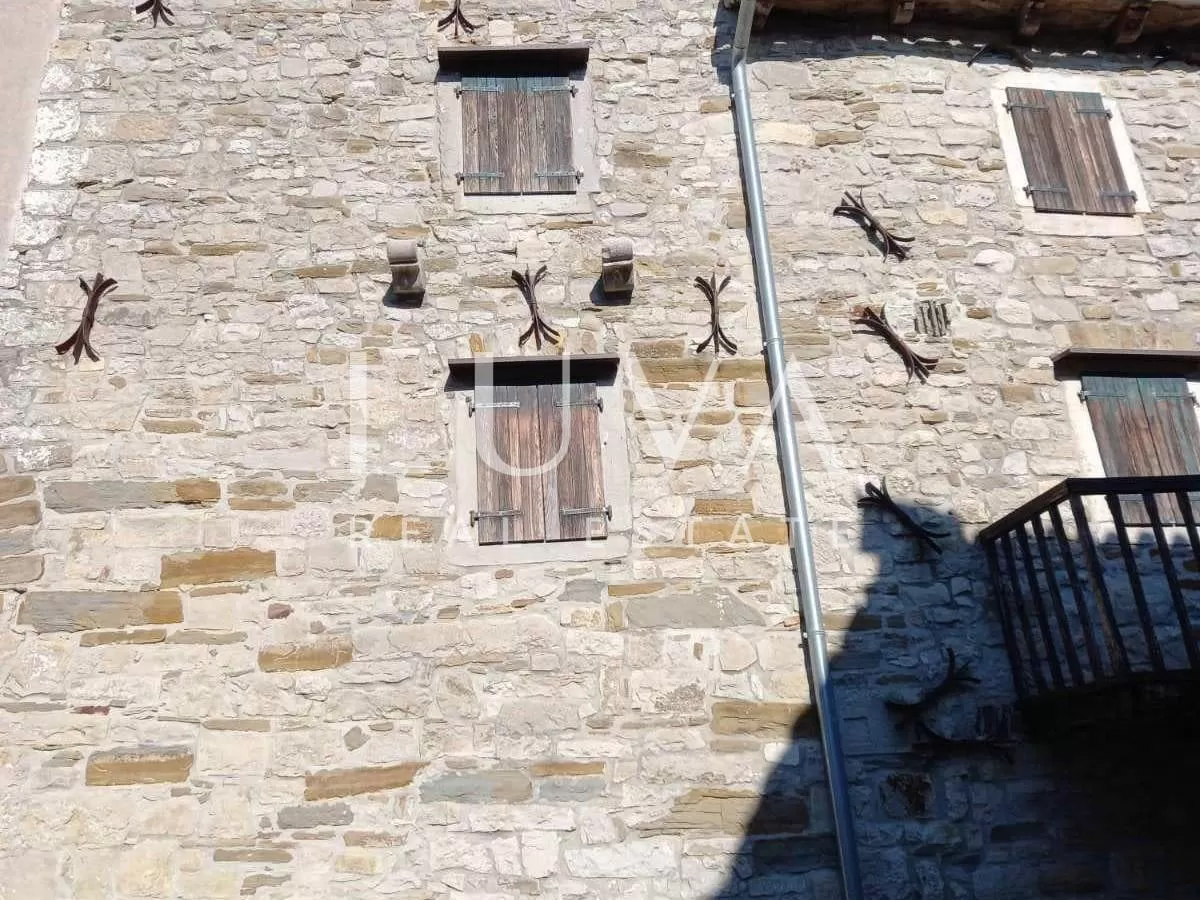 Hum, Istria, historic stone house for sale, investment opportunity