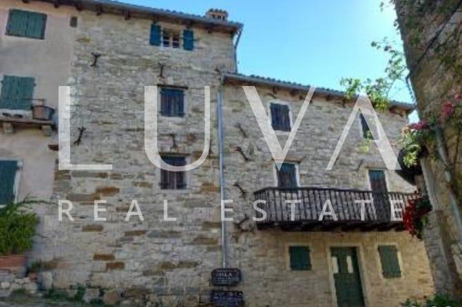 Hum, Istria, historic stone house for sale, investment opportunity