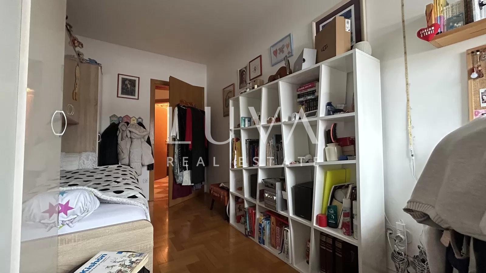 Zagreb, Stenjevec, Four-Room Apartment, 99m2 with Garage, Sale