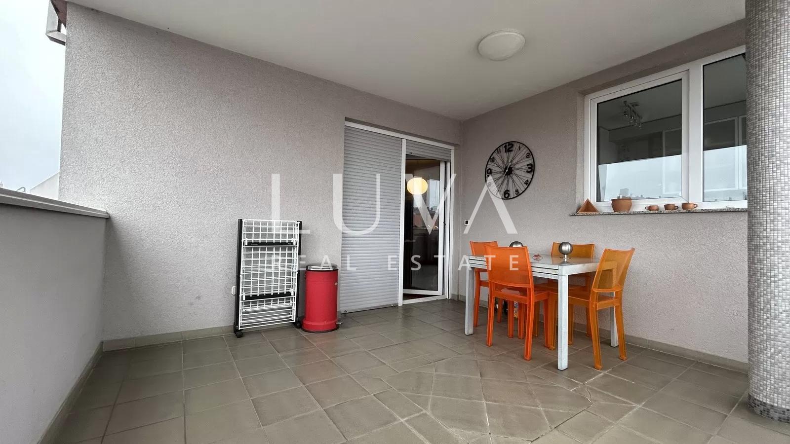 Zagreb, Stenjevec, Four-Room Apartment, 99m2 with Garage, Sale