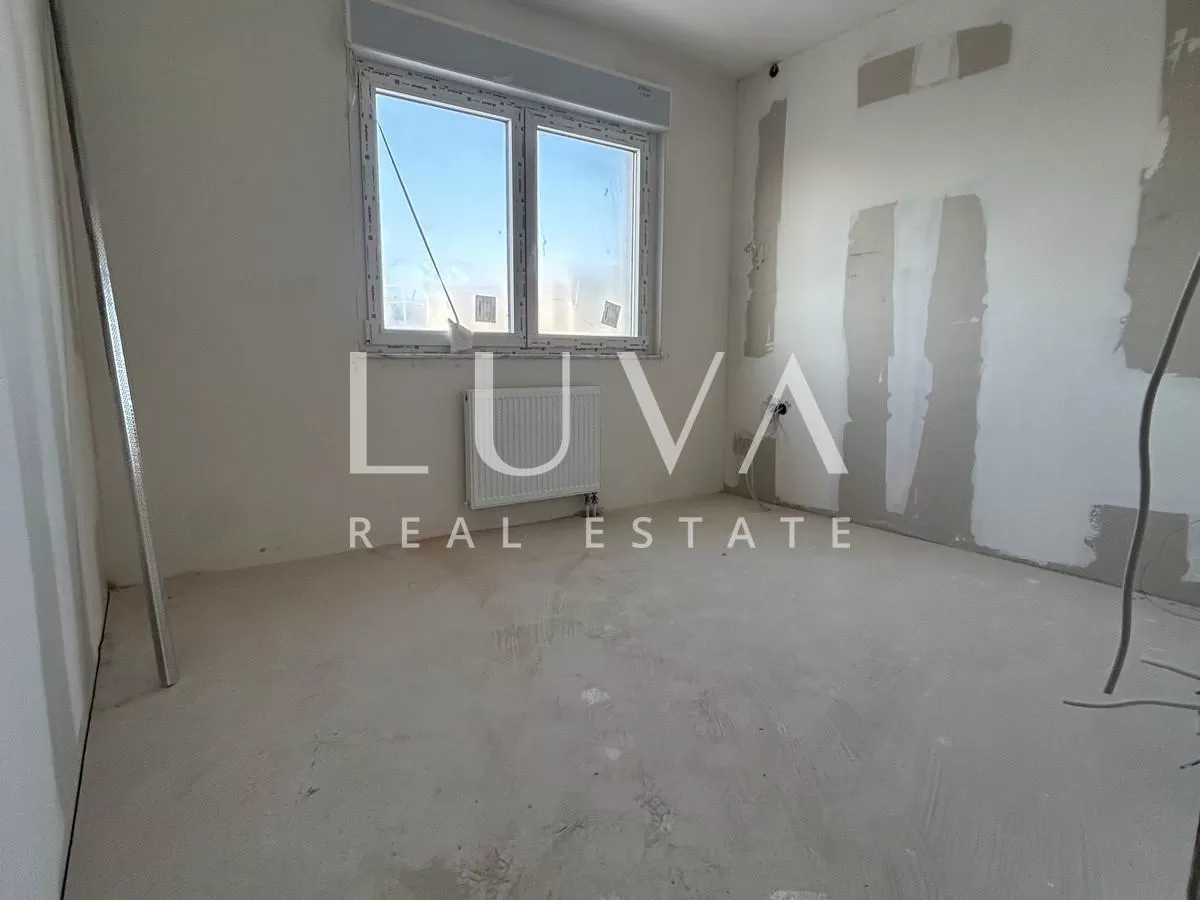 Zaprešić, centar, četverosoban penthouse 88,09 m2, prodaja