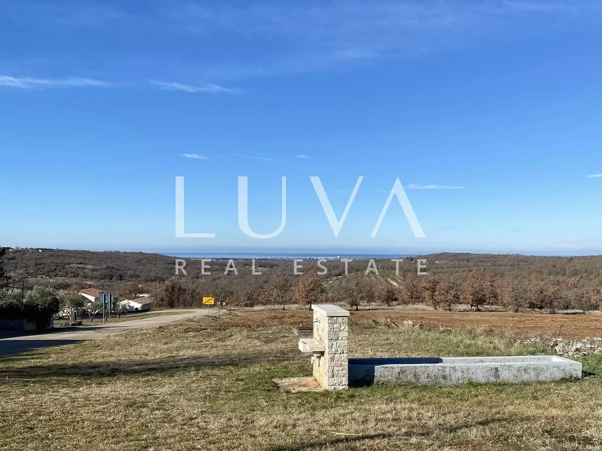 Istria, Buje, 3906 m² building land for villa construction for sale