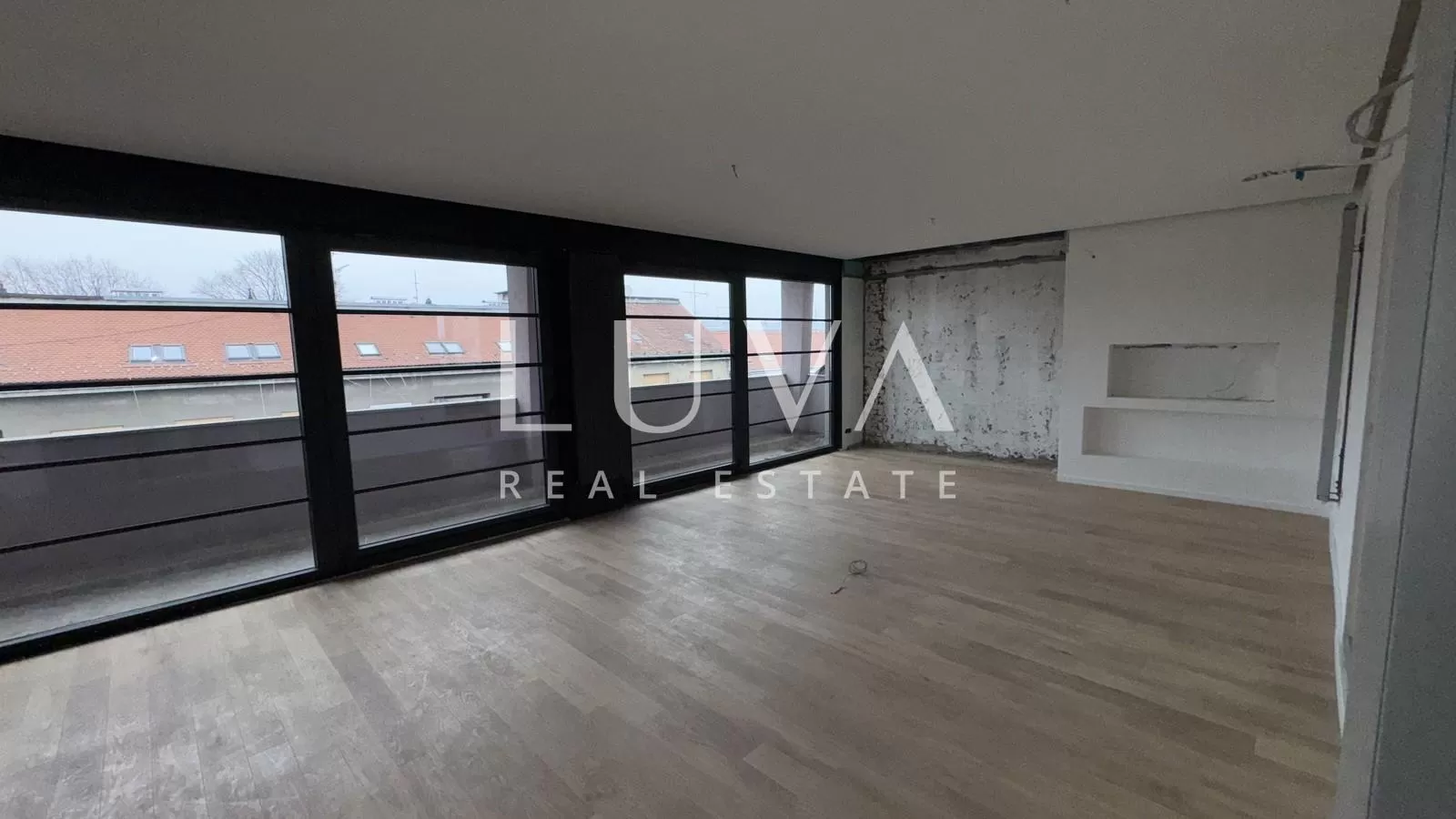 Zagreb, center, newly renovated penthouse 95m2 for sale