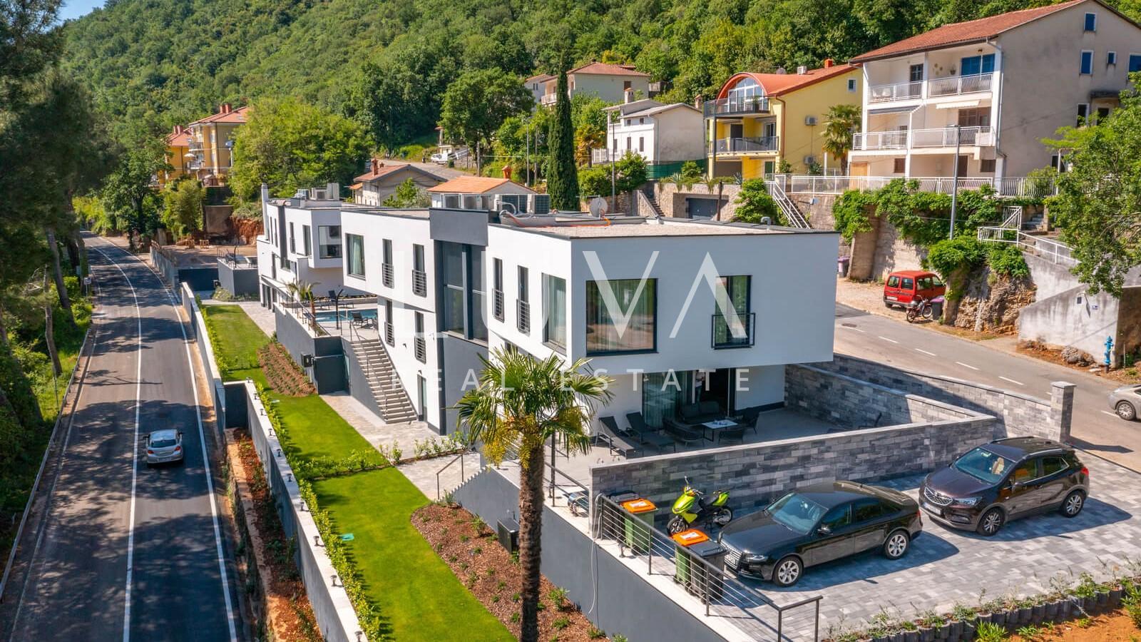 Mošćenička Draga, Luxushaus mit Pool zu verkaufen