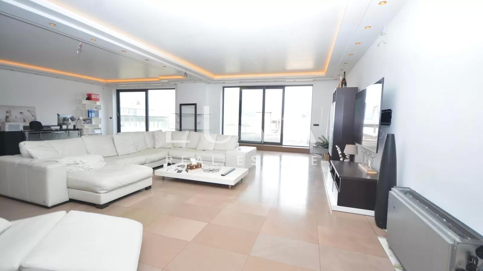 Zagreb, Radnička cesta, luxury penthouse 368 m² net for sale