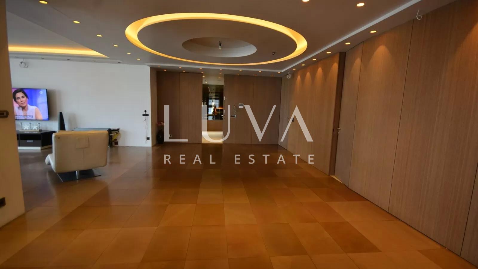 Zagreb, Radnička cesta, luxury penthouse 368 m² net for sale