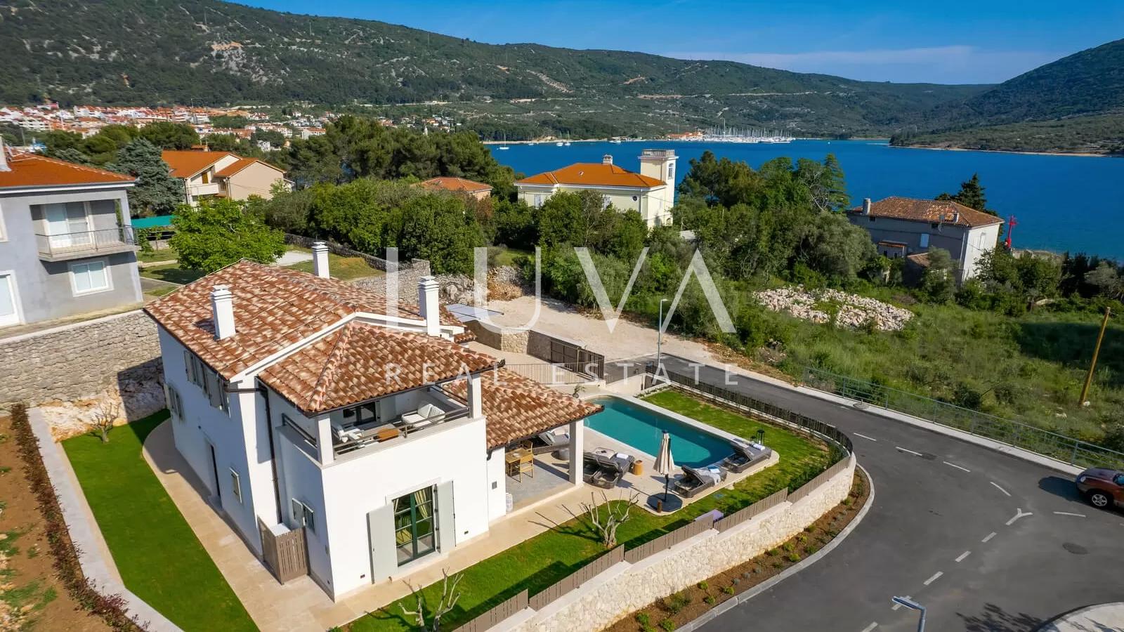 Cres, luxury house with pool by the sea for sale