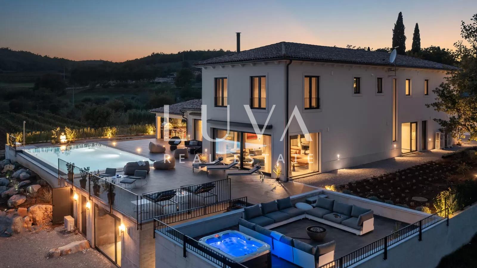 Luxury villa with pool and tennis court, Motovun, Istria