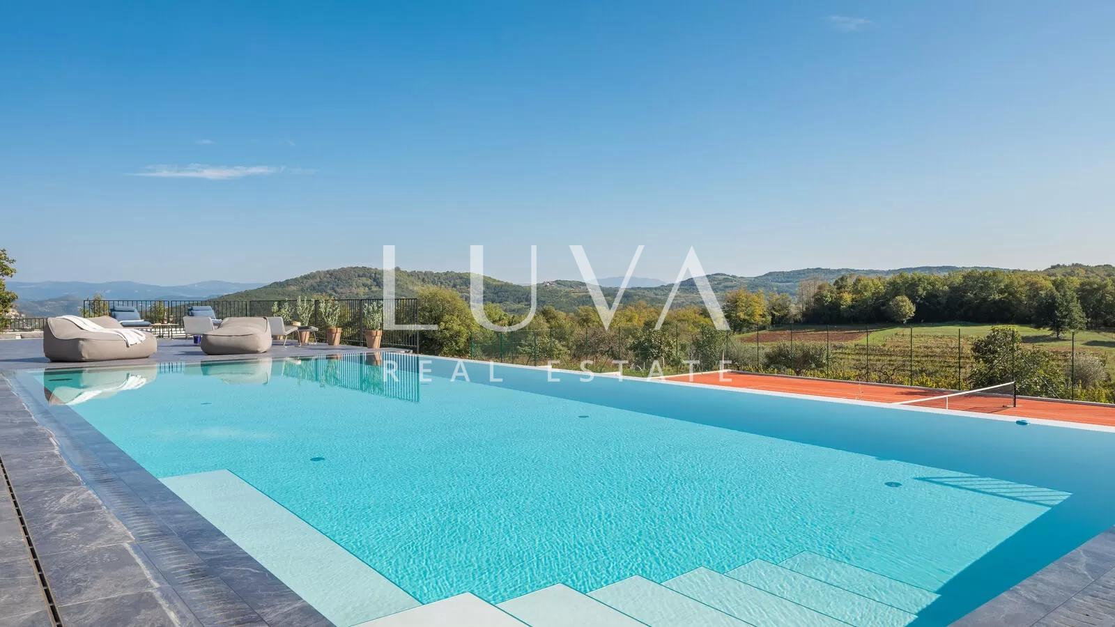 Luxury villa with pool and tennis court, Motovun, Istria