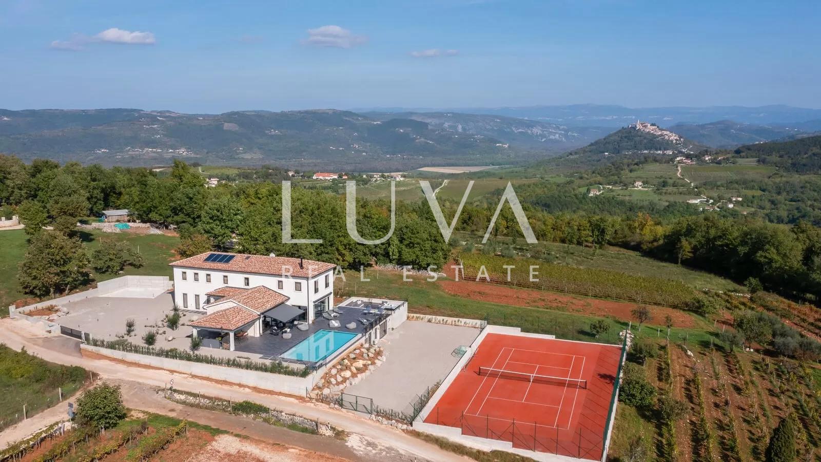 Luxury villa with pool and tennis court, Motovun, Istria