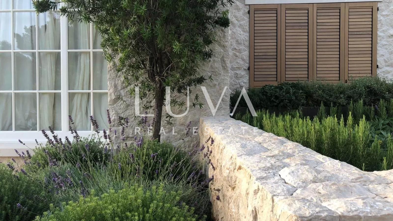 Zaton, Dubrovnik, einzigartige Luxusvilla direkt am Meer zu verkaufen