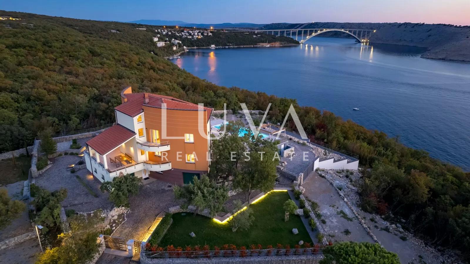 Luxushaus mit Pool in einer abgelegenen Gegend in der Nähe von Rijeka