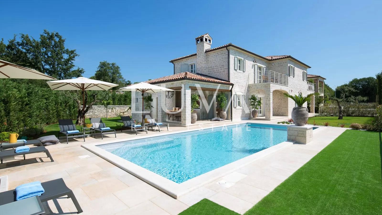 Luxury villa with pool in Kanfanar, Istria