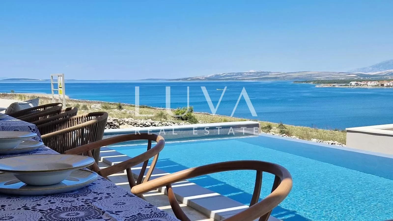 Povljana, Pag, luxury house with a pool near the sea for sale