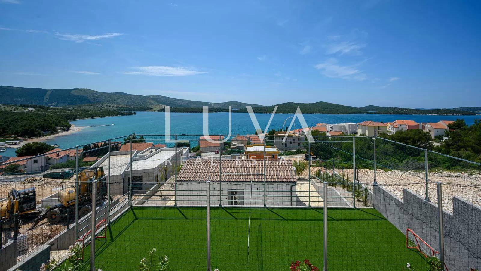 Žaborić, Šibenik, luxury villa with a pool near the sea for sale