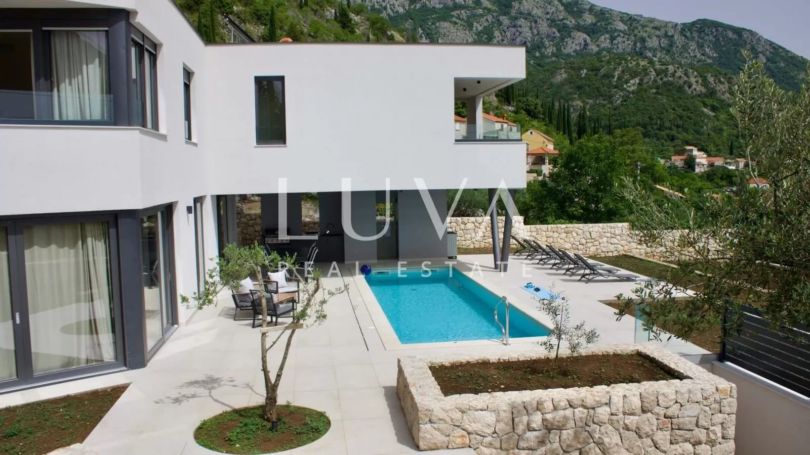 Konavle, Dubrovnik, luxury house with pool for sale